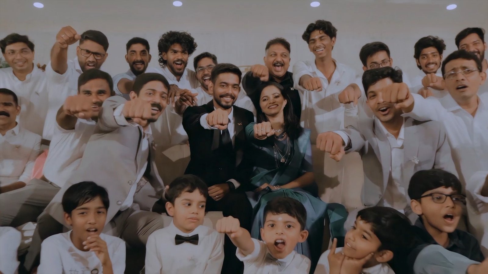 Nikhil ❤️ Rose #weddingteaser
#weddingreel #wedding #teaser #highlights #trending #newreel #hinduwedding #happymoments